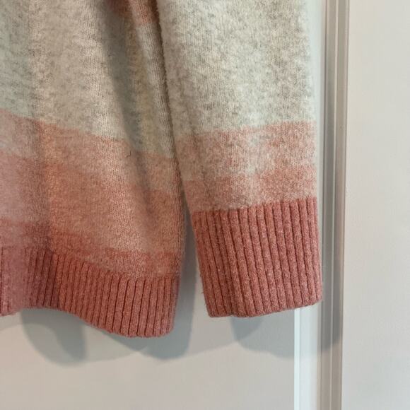 Loft Plus Women's Crewneck Sweater Pink‎ Blue Cream Wool Size 14 - Picture 4 of 8